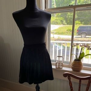 *Final Price*🥀Forever21 Velvet Floral Skirt